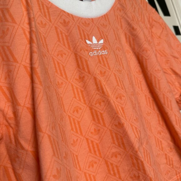 Adidas Originals Geometric Crop top - Picture 8 of 11